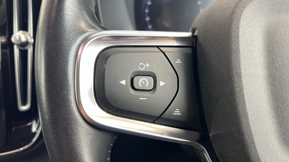 Used Volvo XC40 2021 for sale - 76033673: Photo 21