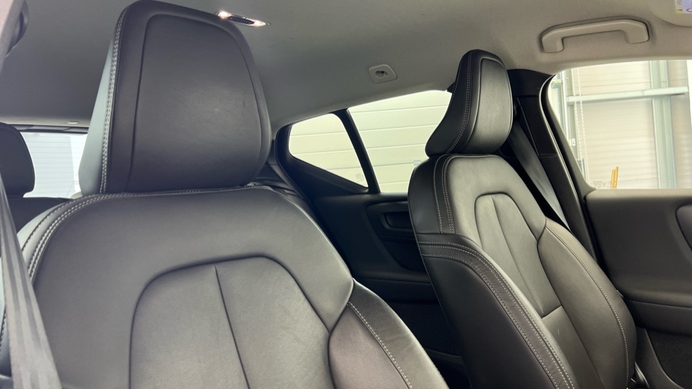 Used Volvo XC40 2021 for sale - 76033673: Photo 31