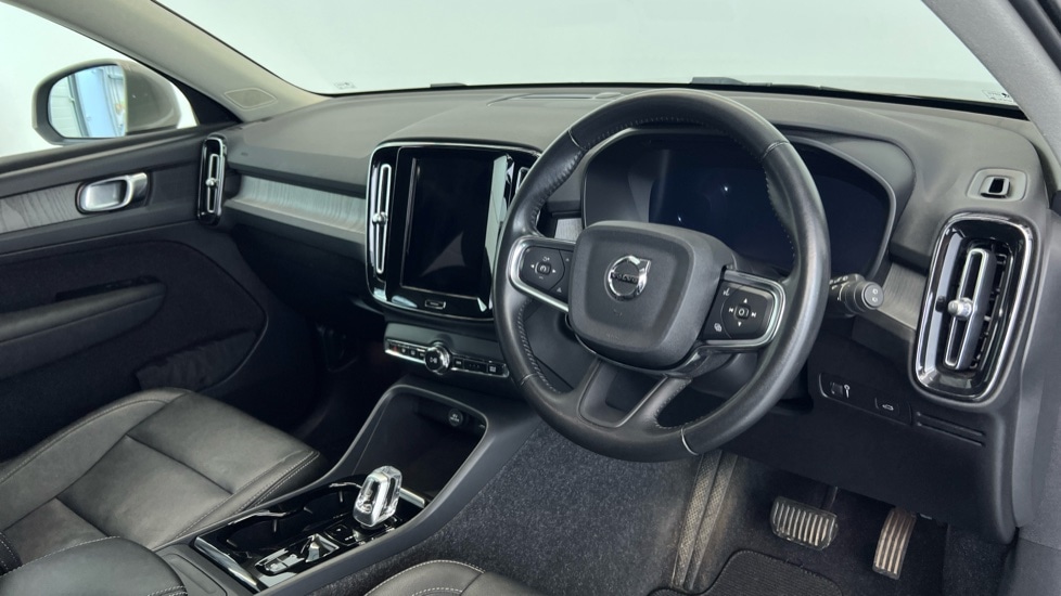 Used Volvo XC40 2021 for sale - 76033673: Photo 4