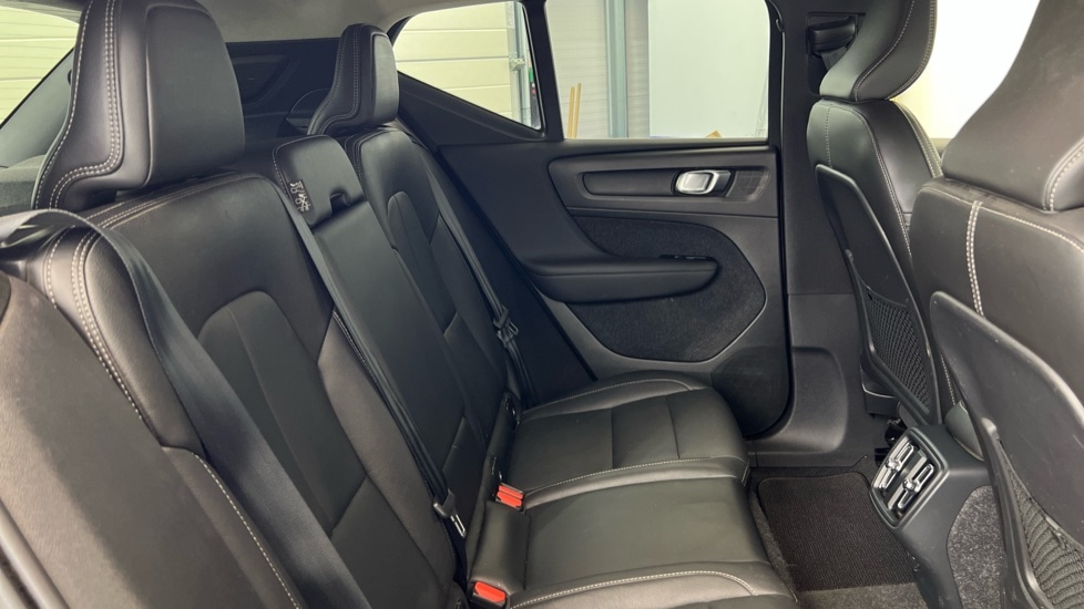 Used Volvo XC40 2021 for sale - 76033673: Photo 6
