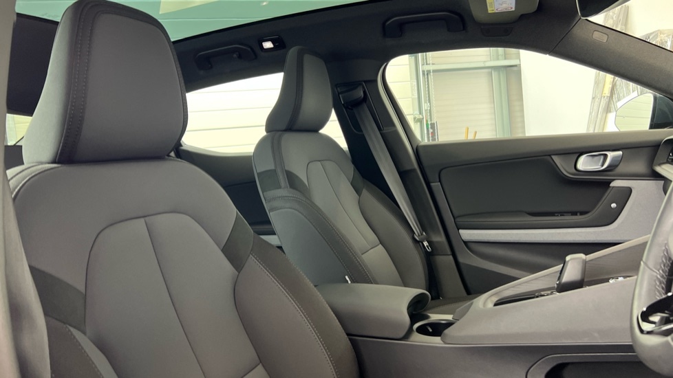 Used Polestar Polestar 2 2022 for sale - 76684123: Photo 18