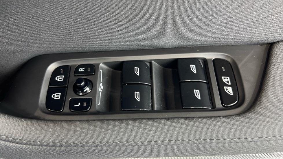 Used Polestar Polestar 2 2022 for sale - 76684123: Photo 40