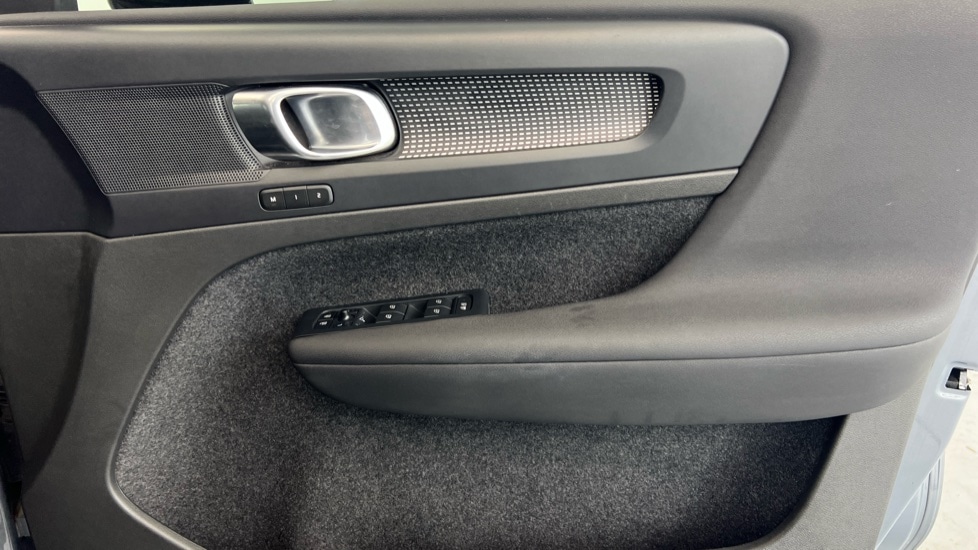 Used Volvo XC40 2022 for sale - 77634623: Photo 29