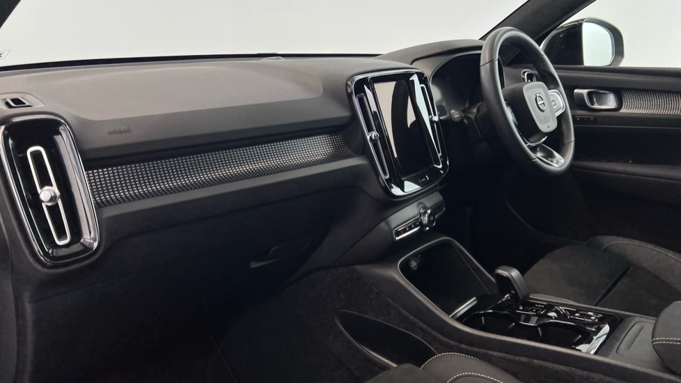 Used Volvo XC40 2022 for sale - 77634623: Photo 36