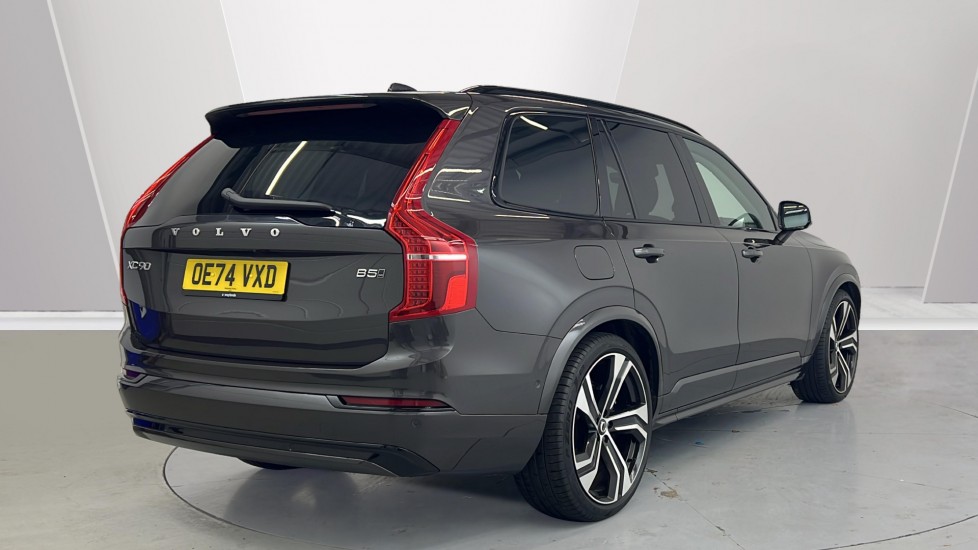 Used Volvo XC90 2024 for sale - 77025535: Photo 2
