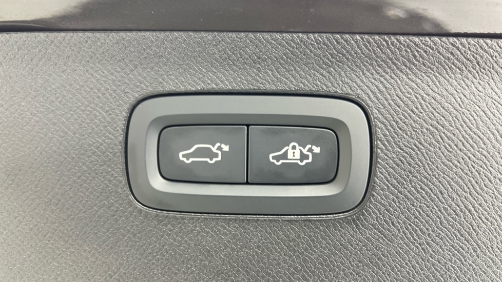 Used Volvo XC90 2024 for sale - 77025535: Photo 34