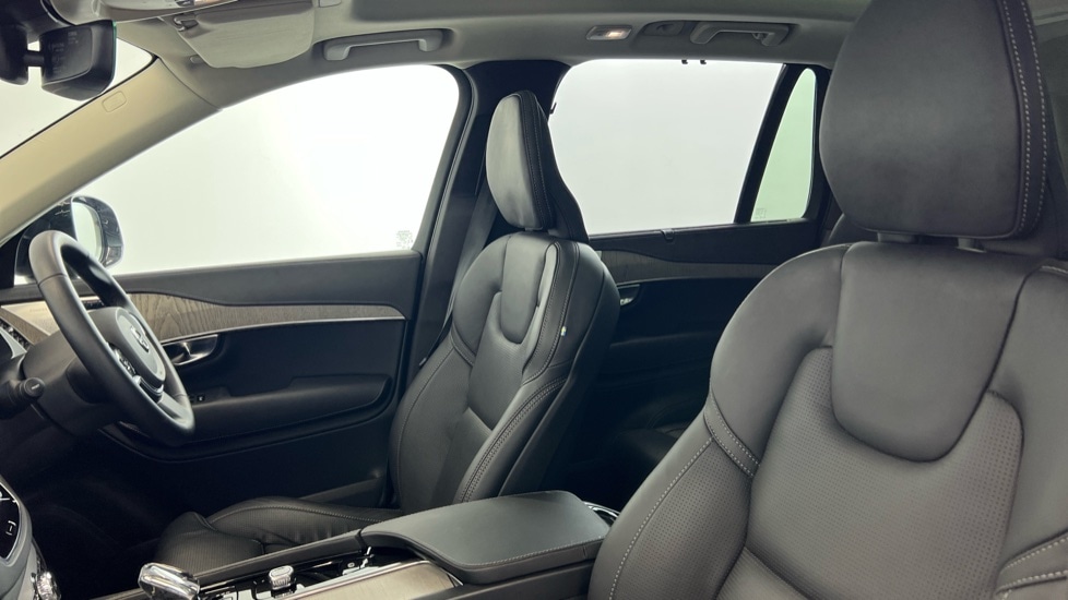Used Volvo XC90 2024 for sale - 77025535: Photo 37
