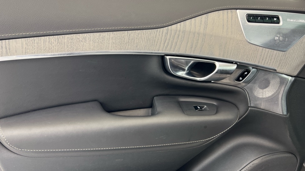 Used Volvo XC90 2024 for sale - 77025535: Photo 41