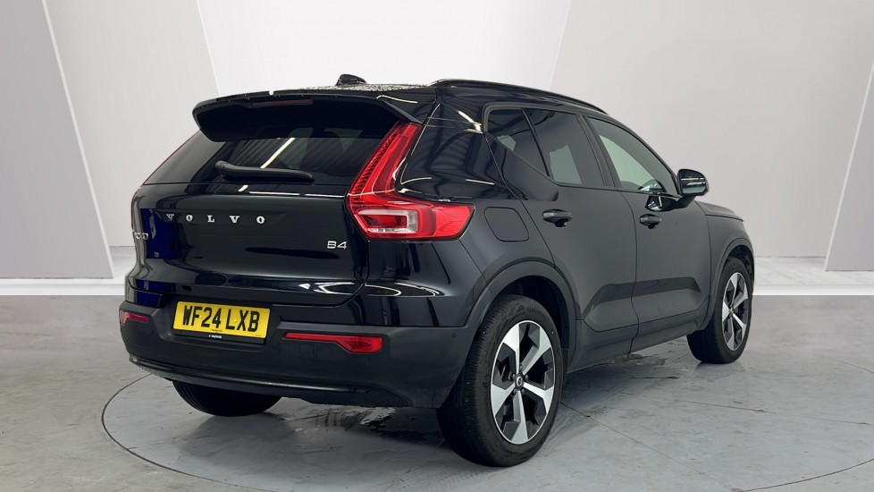Used Volvo XC40 2024 for sale - 77732395: Photo 2