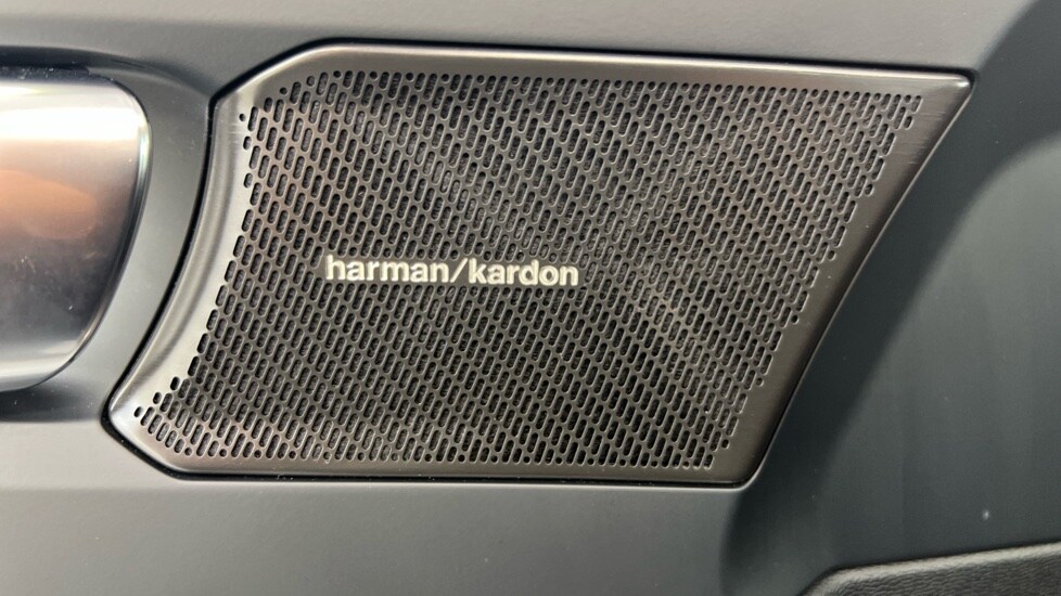 Used Volvo XC40 2024 for sale - 77732395: Photo 43