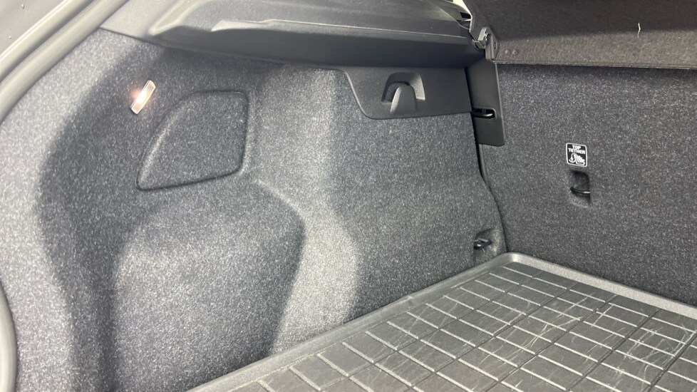 Used Volvo XC40 2024 for sale - 77732395: Photo 54