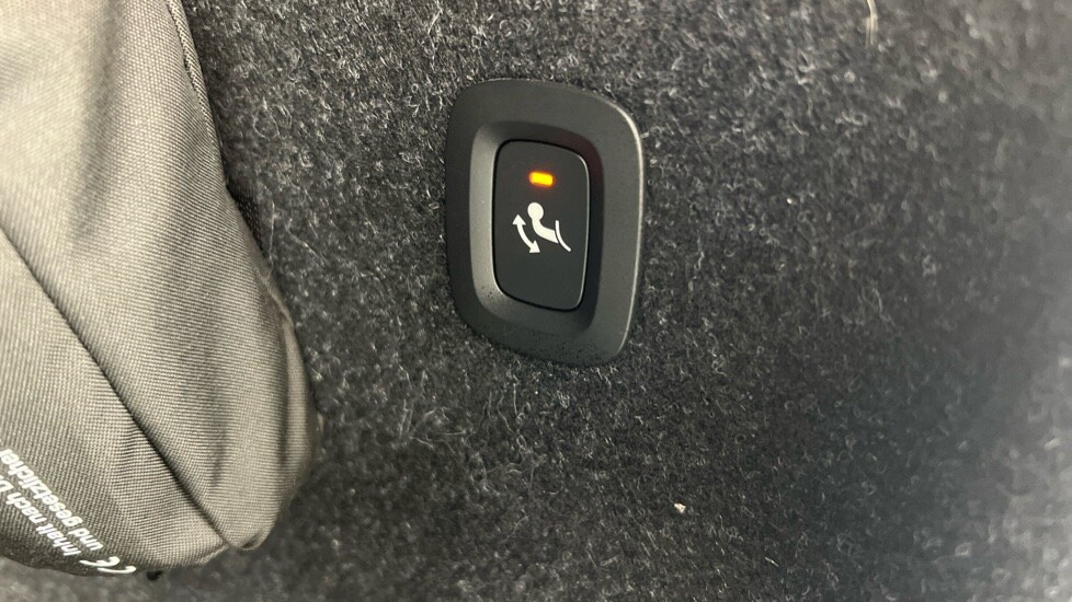 Used Volvo XC40 2024 for sale - 77732395: Photo 56