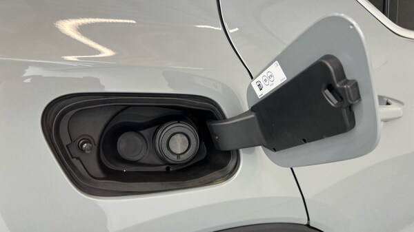 Used Volvo XC40 2024 for sale - 76190957: Photo 16