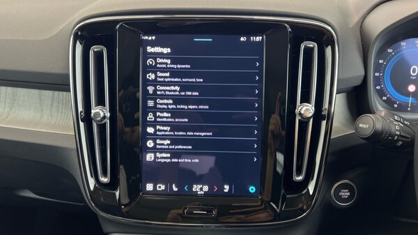 Used Volvo XC40 2024 for sale - 76190957: Photo 17
