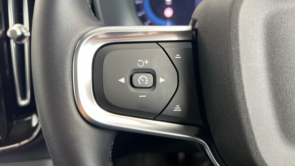 Used Volvo XC40 2024 for sale - 76190957: Photo 21