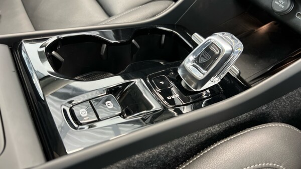 Used Volvo XC40 2024 for sale - 76190957: Photo 25