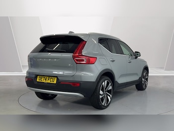 Used Volvo XC40 2024 for sale - 76190957: Photo 2