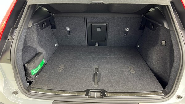 Used Volvo XC40 2024 for sale - 76190957: Photo 38