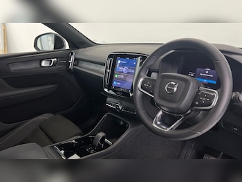 Used Volvo XC40 2022 for sale - 77630824: Photo