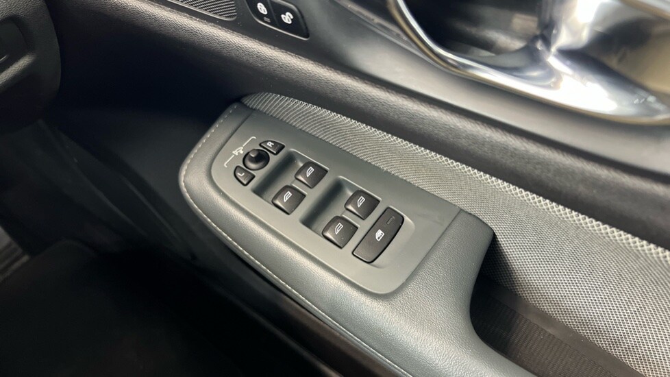 Used Volvo S60 2021 for sale - 77565465: Photo 23