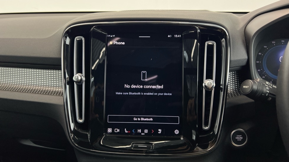 Used Volvo XC40 2023 for sale - 76738197: Photo 53