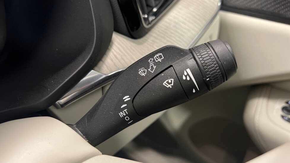 Used Volvo XC60 2021 for sale - 78137044: Photo 25