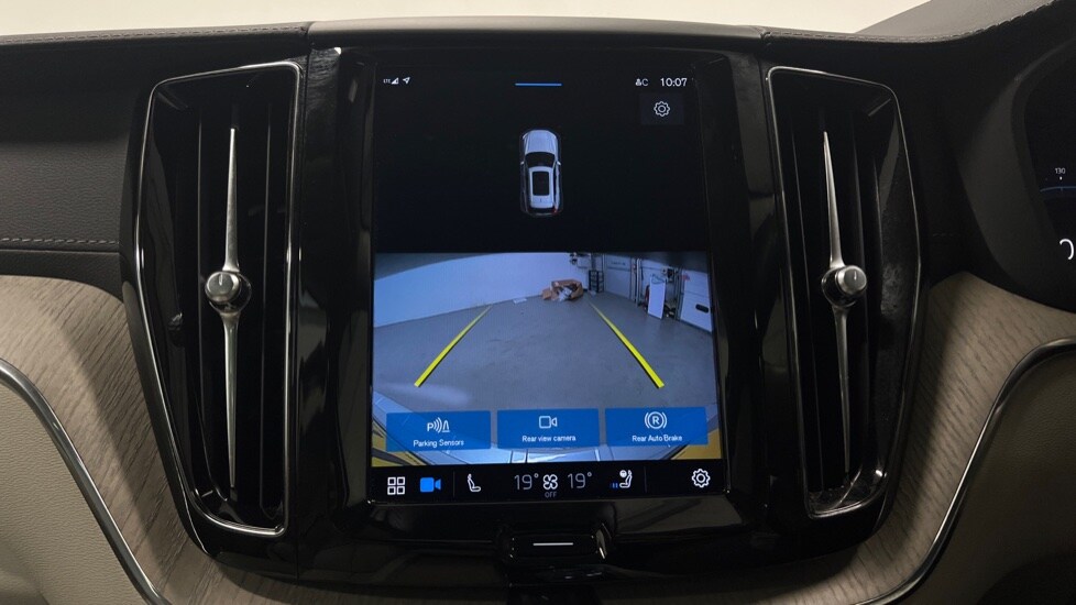 Used Volvo XC60 2021 for sale - 78137044: Photo 30