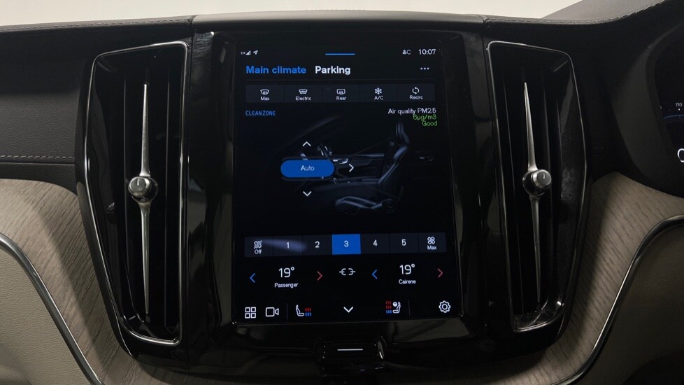 Used Volvo XC60 2021 for sale - 78137044: Photo 31