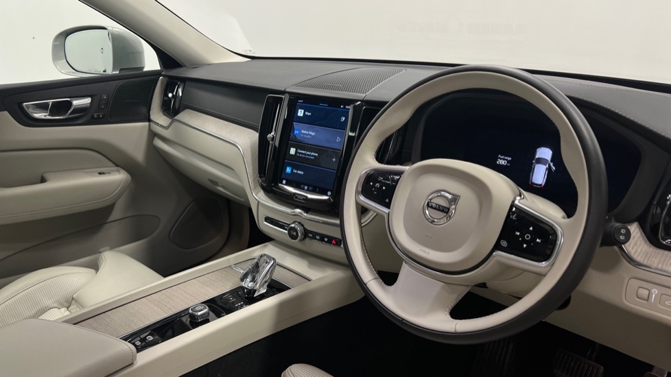 Used Volvo XC60 2021 for sale - 78137044: Photo 5