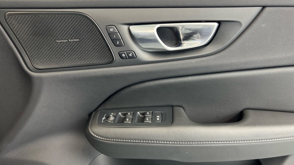 Used Volvo V60 for sale - 76023229: Photo 29