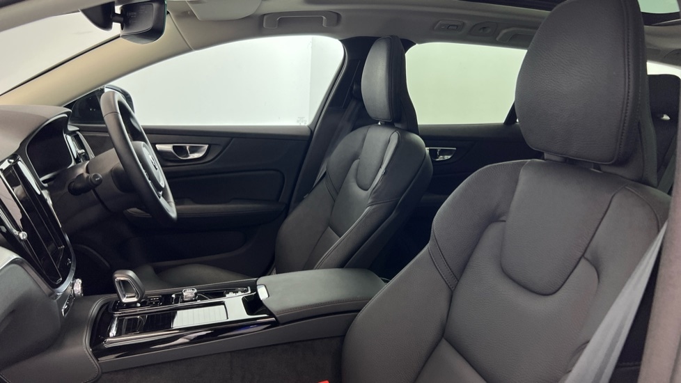 Used Volvo V60 for sale - 76023229: Photo 37