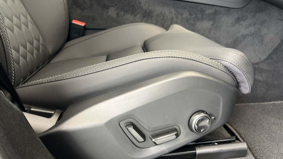 Used Volvo XC60 2026 for sale - 77710916: Photo 30