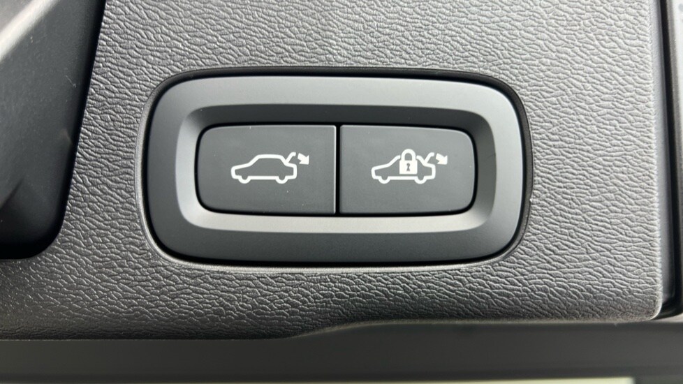 Used Volvo XC60 2026 for sale - 77710916: Photo 35