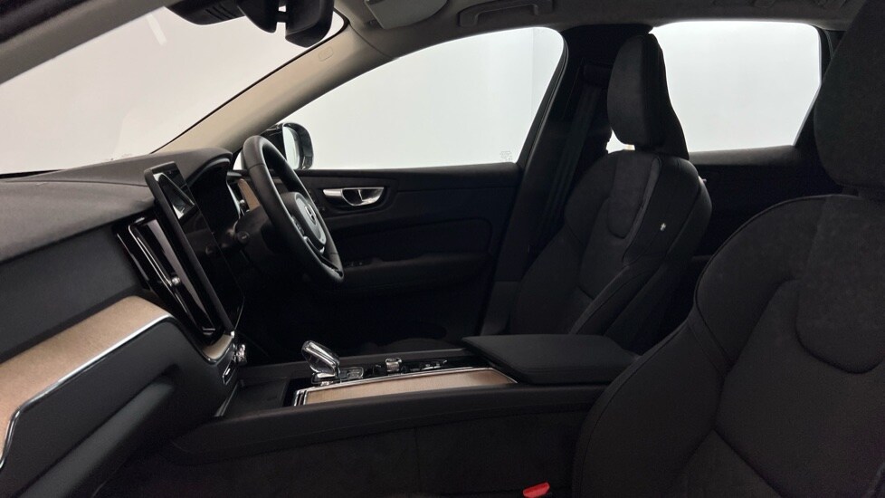 Used Volvo XC60 2026 for sale - 77710916: Photo 37