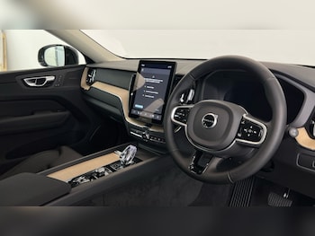 Used Volvo XC60 2026 for sale - 77710916: Photo