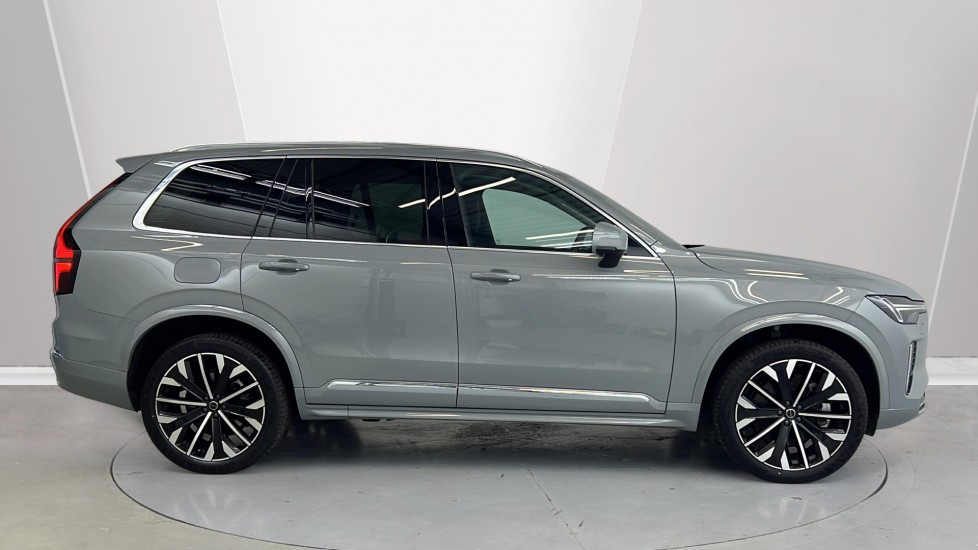 Used Volvo XC90 2025 for sale - 76533978: Photo 3