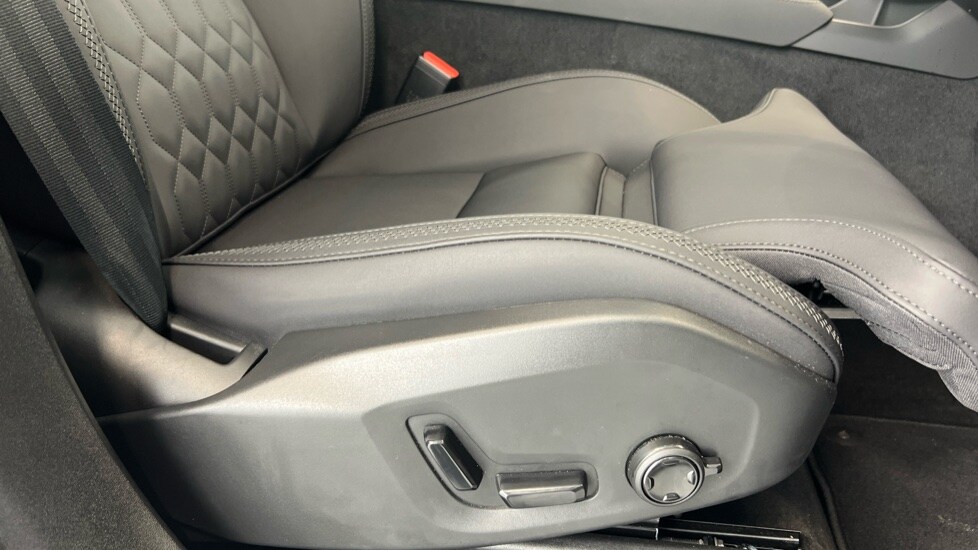 Used Volvo XC90 2025 for sale - 76533978: Photo 30