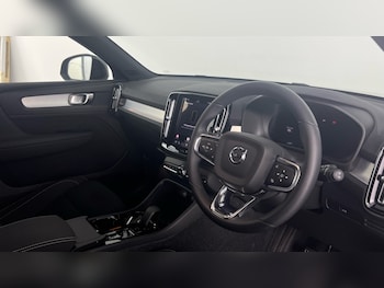 Used Volvo XC40 2025 for sale - 78027973: Photo