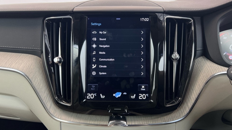 Used Volvo XC60 2021 for sale - 77360568: Photo 17