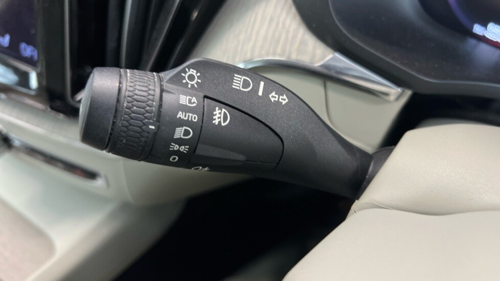 Used Volvo XC60 2021 for sale - 77360568: Photo 20