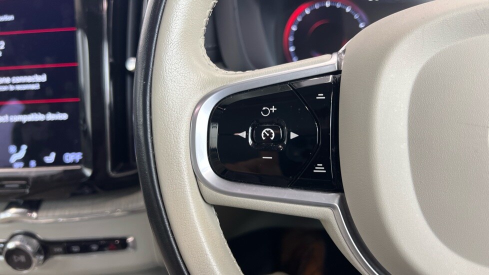 Used Volvo XC60 2021 for sale - 77360568: Photo 21