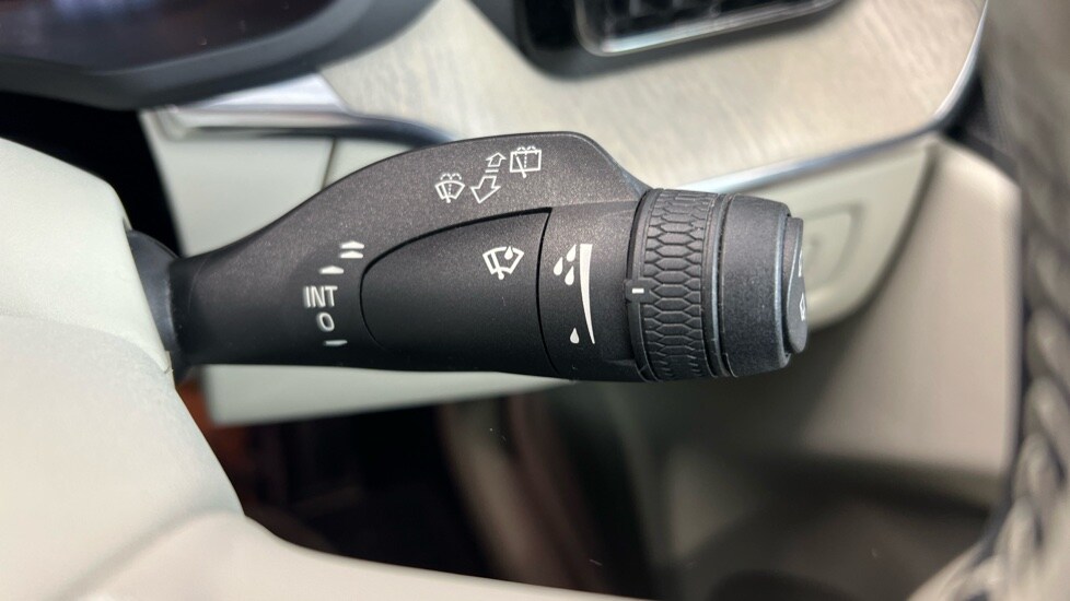 Used Volvo XC60 2021 for sale - 77360568: Photo 23