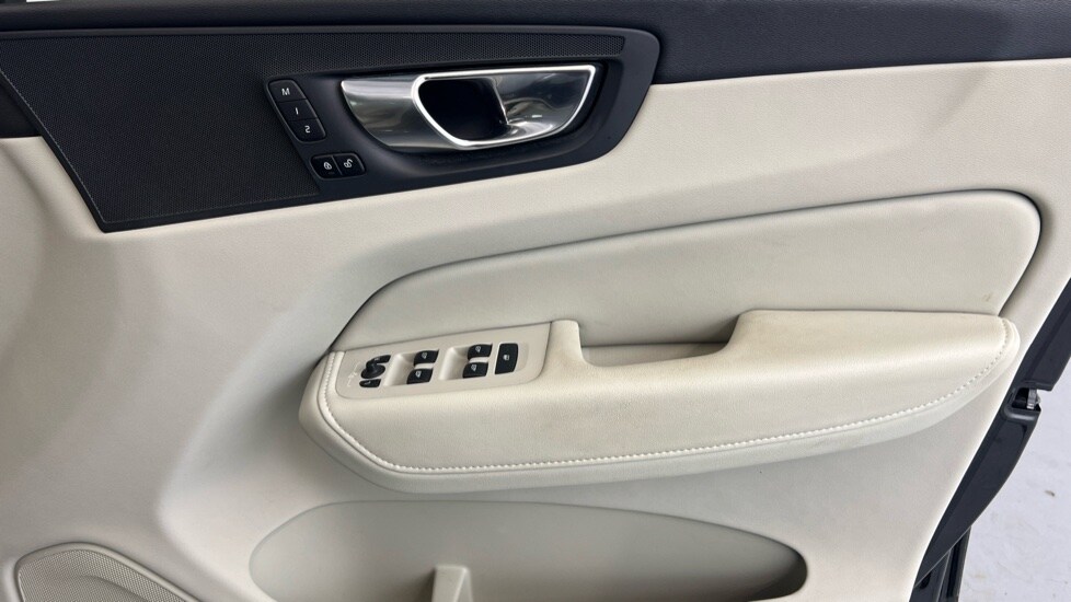 Used Volvo XC60 2021 for sale - 77360568: Photo 29