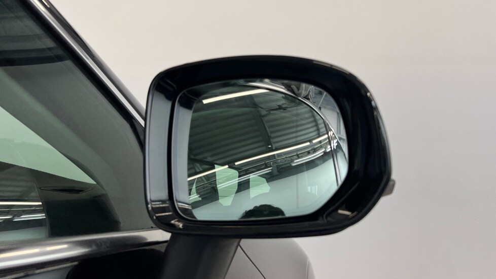 Used Volvo XC60 2021 for sale - 77360568: Photo 32