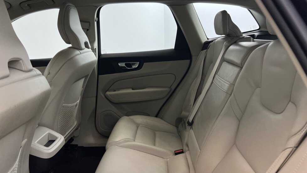Used Volvo XC60 2021 for sale - 77360568: Photo 33