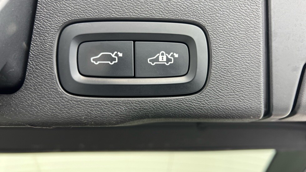 Used Volvo XC60 2021 for sale - 77360568: Photo 35