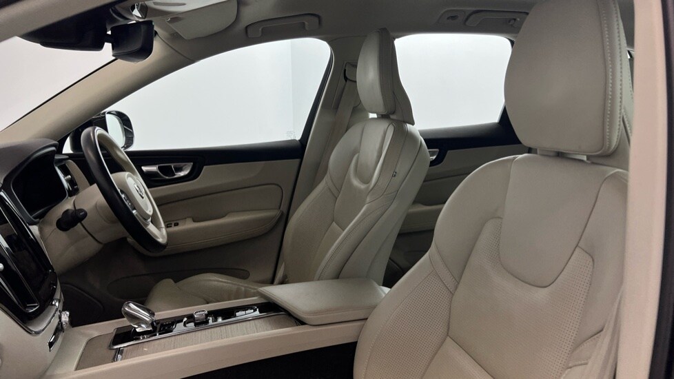 Used Volvo XC60 2021 for sale - 77360568: Photo 37