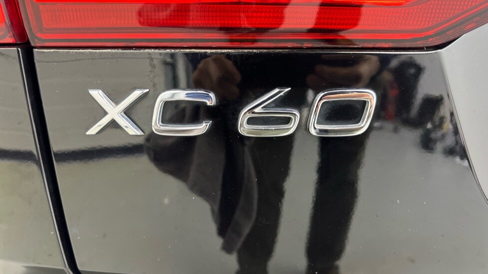 Used Volvo XC60 2021 for sale - 77360568: Photo 48