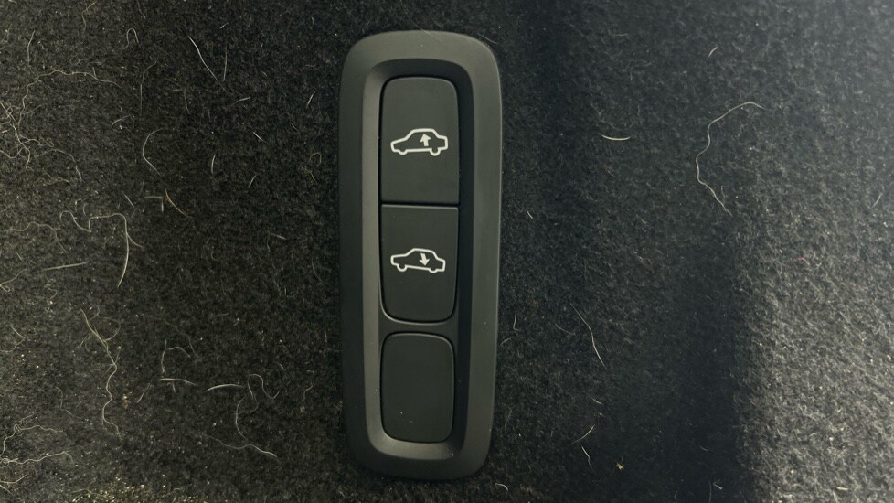 Used Volvo XC60 2021 for sale - 77360568: Photo 52