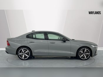 Used Volvo S60 2023 for sale - 75648420: Photo